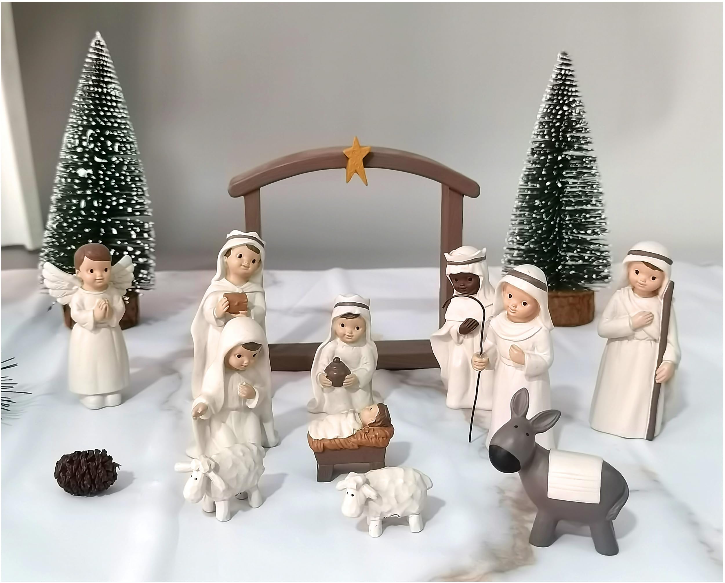 ENNAS Nativity Scene Indoor 12pcs Little People Nativity Set